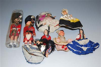 Lot 152 - A collection of modern souvenir dolls