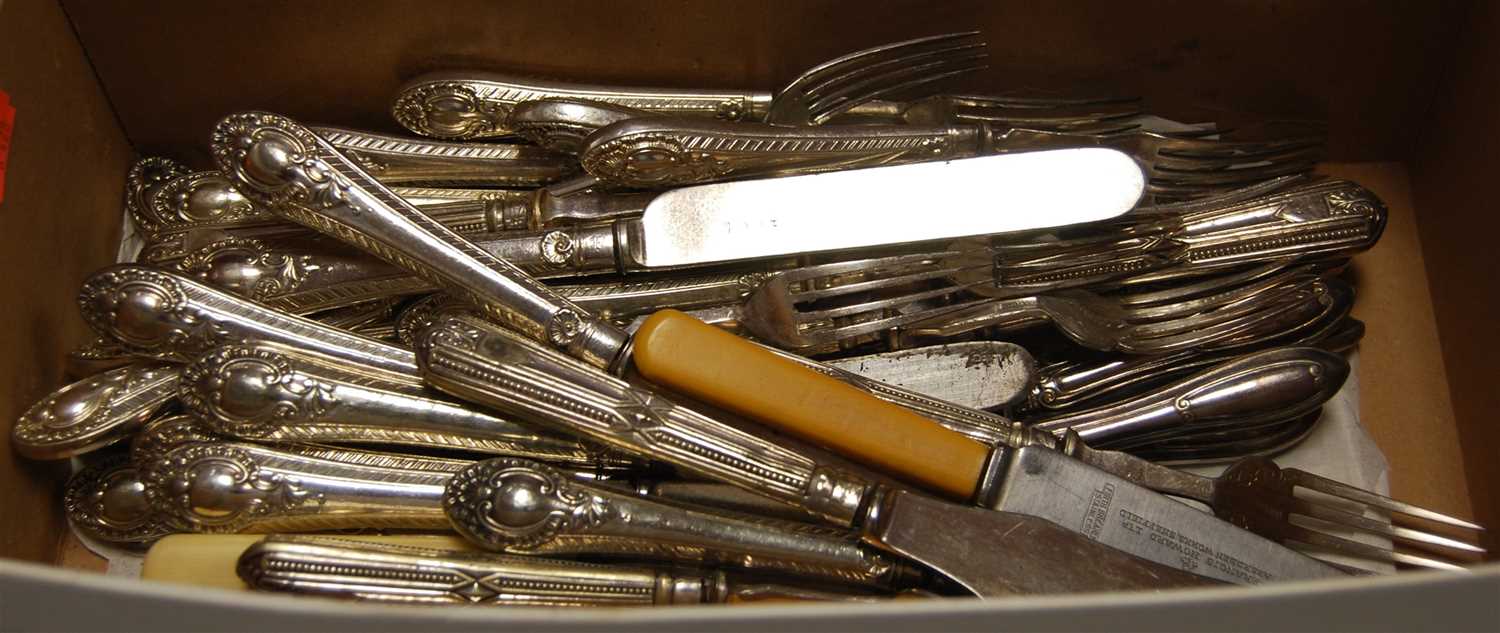 Lot 231 - Assorted cake knives and forks having plated...