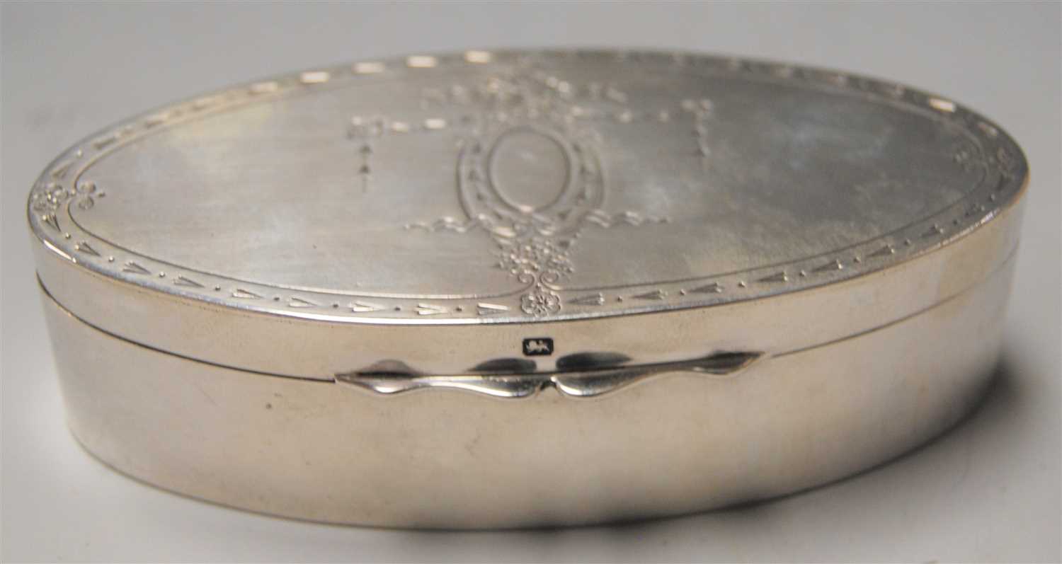 Lot 269 - An early 20th century silver trinket jar and...