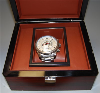 Lot 377 - A gentleman's steel cased chronograph wrist...