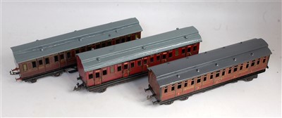 Lot 522 - Two Midland Railway clerestory coaches, one...
