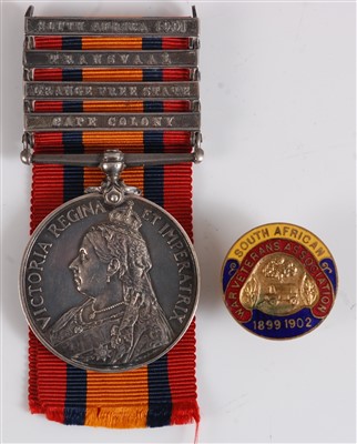 Lot 224 - A Queen's South Africa medal