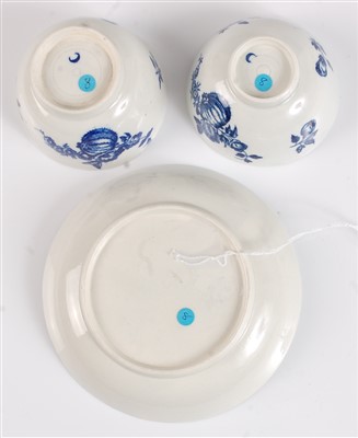 Lot 1071 - A Worcester porcelain tea bowl and saucer,...