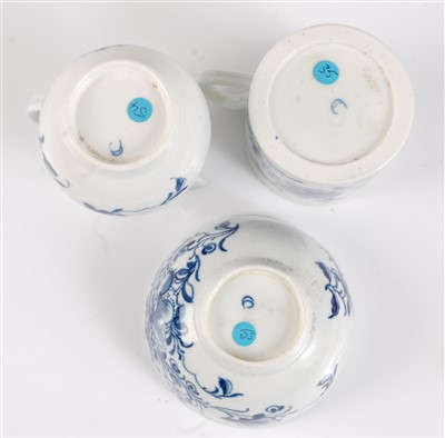 Lot 1076 - A Worcester porcelain sparrow-beak cream jug,...