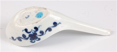 Lot 1082 - A Worcester porcelain rice spoon, underglaze...