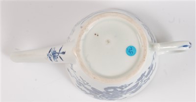 Lot 1090 - A Lowestoft porcelain feeding cup, of bucket...