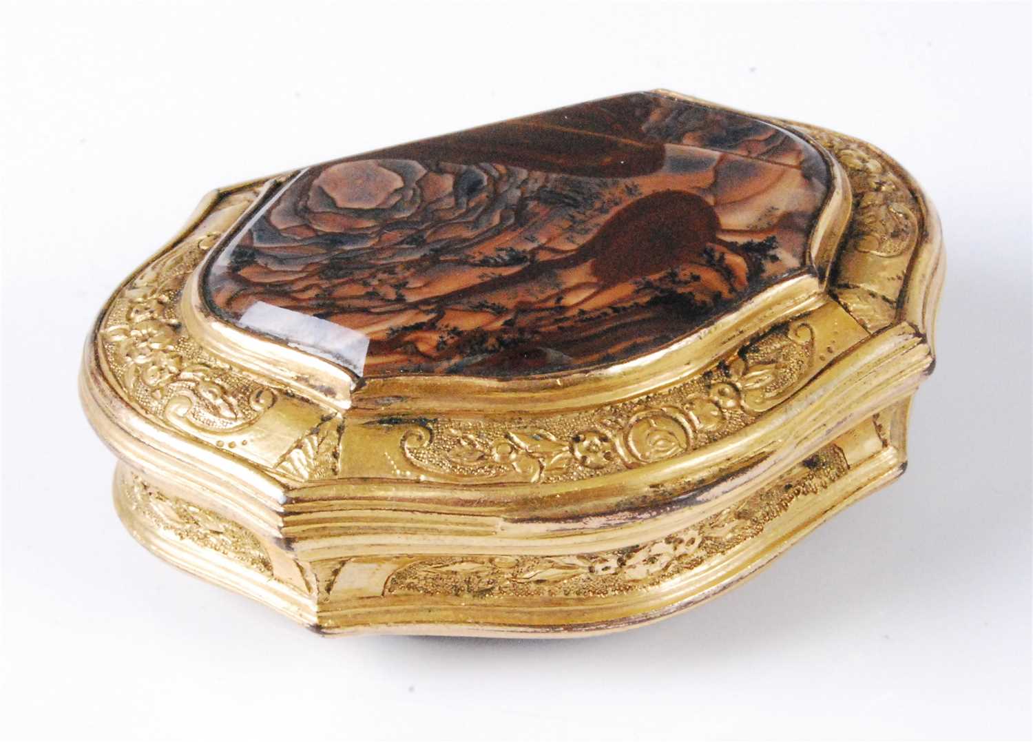 Lot 1371 - A George III gilt metal and agate inset...