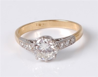 Lot 1270 - An 18ct gold and platinum faced diamond...