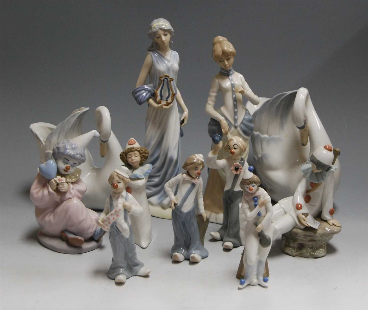 Lot 43 - A box of assorted Spanish porcelain figures,...
