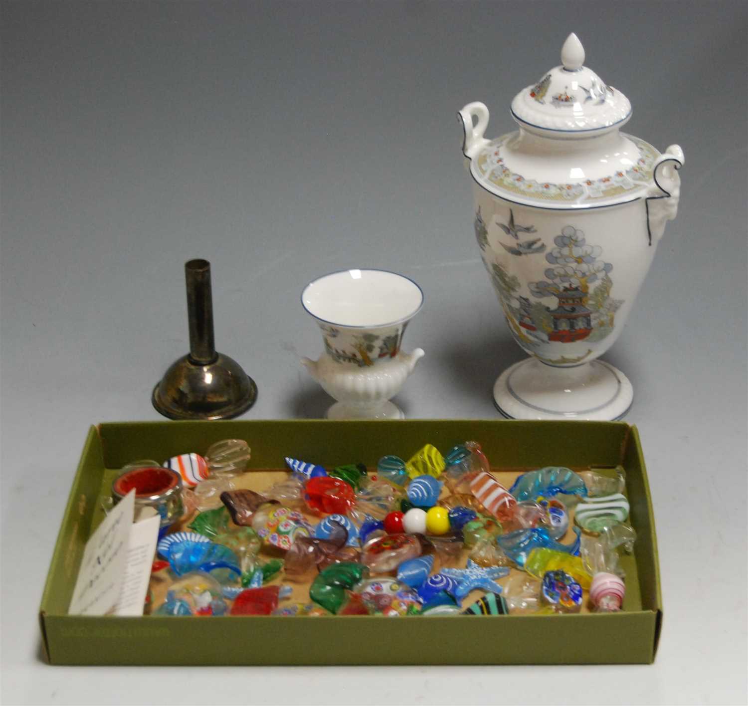 Lot 46 - A box of miscellaneous items, to include...