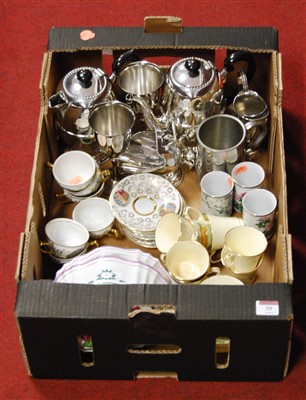 Lot 59 - A box of miscellaneous items, to include Crown...