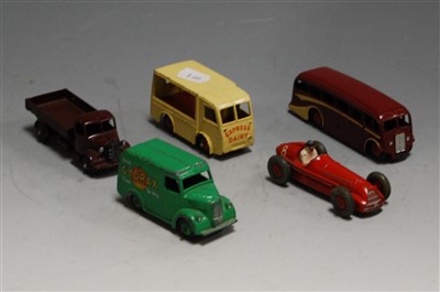 Lot 110 - Five loose and playworn Dinky Toys diecast...