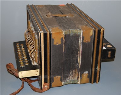 Lot 116 - An early 20th century continental piano accordion