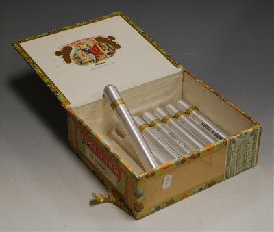Lot 184 - Seven Romeo Y Julietta Cuban cigars, each in...