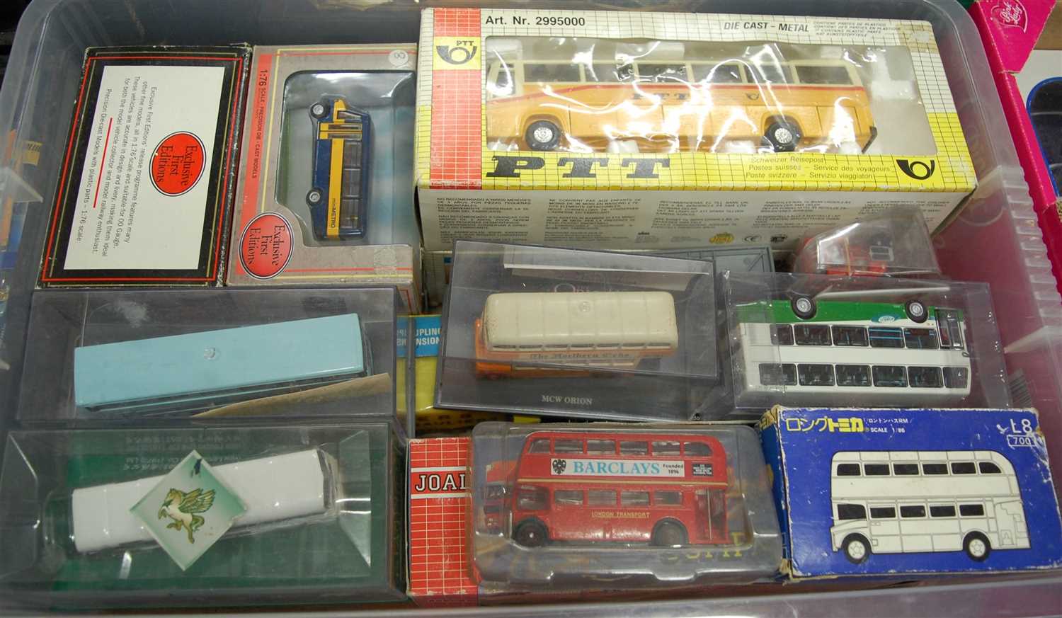 Lot 506 - A collection of diecast buses, various makers...
