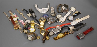 Lot 265 - A gents Sekonda wrist watch having a gold...