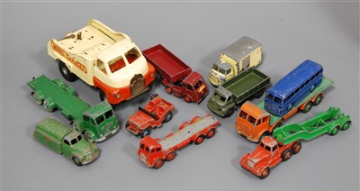 Lot 269 - A collection of loose and playworn diecast and...