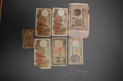 Lot 288 - A box of miscellaneous mainly modern foreign...