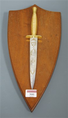 Lot 300 - A Fairband Sykes style fighting knife with...