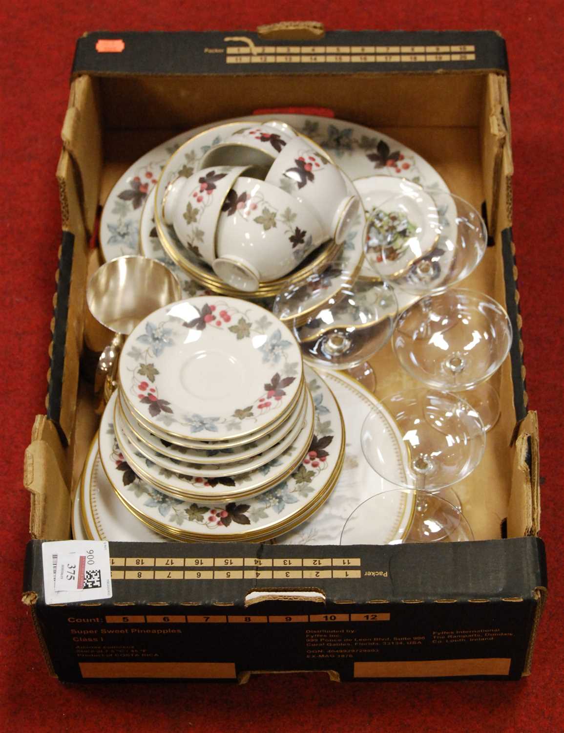Lot 375 - A box of miscellaneous items, to include Spode...