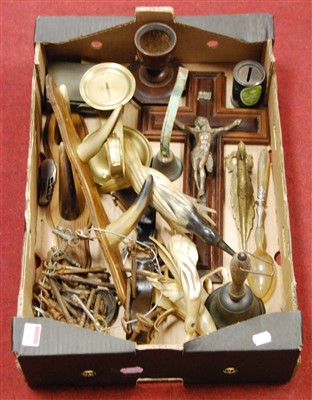 Lot 392 - A box of miscellaneous items to include...