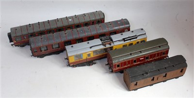 Lot 531 - Five kit or scratch built coaches including 2x...