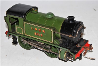 Lot 336 - Hornby 1929/35 lighter green LNER clockwork No....