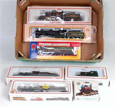 Lot 614 - Six boxed American outline H0 locomotives, 3x...