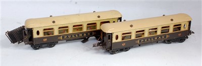 Lot 359 - Hornby 1933/35 2x No. 2 Pullman coaches...