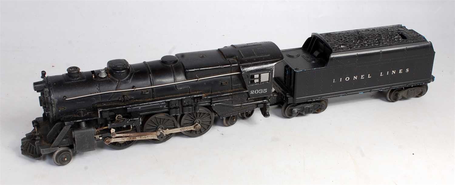 Lot 569 - Lionel 2-6-4 steam outline loco and tender No....