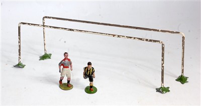 Lot 1230 - A Britains Famous Football Teams series loose...