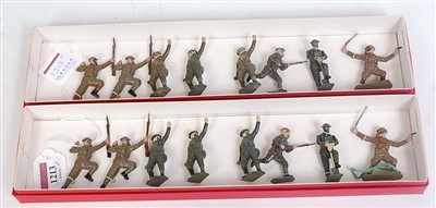 Lot 1334 - 16 various Britains military release soldiers...