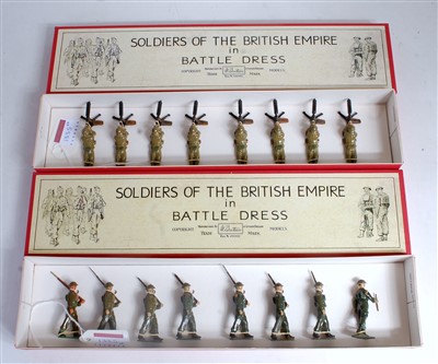 Lot 1335 - A Britains from set No. 1318, machine gunners...