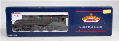 Lot 766 - A Bachmann 31-960A BR lined green class A4...