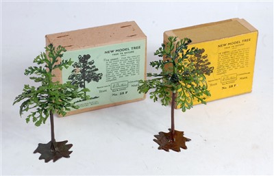 Lot 1434 - A Britains No. 58F new model tree boxed group,...