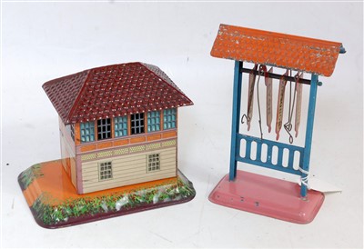 Lot 511 - Bing signal cabin with detachable roof (G)...