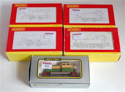 Lot 835 - Five various locomotives Hornby R2095C GWR...