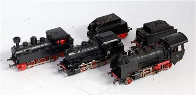 Lot 830 - A further selection of Marklin H0 locomotives,...