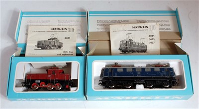 Lot 825 - A Marklin Ref. No. 3001 maroon class E6000...