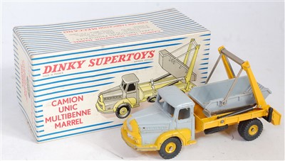 Lot 1935 - A French Dinky Toys No. 895 Camion Unic multi...