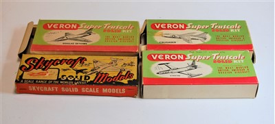 Lot 1514 - Four various boxed Skycraft and Veron balsa...