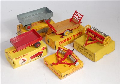 Lot 1940 - Five various boxed Dinky Toys trailers and...