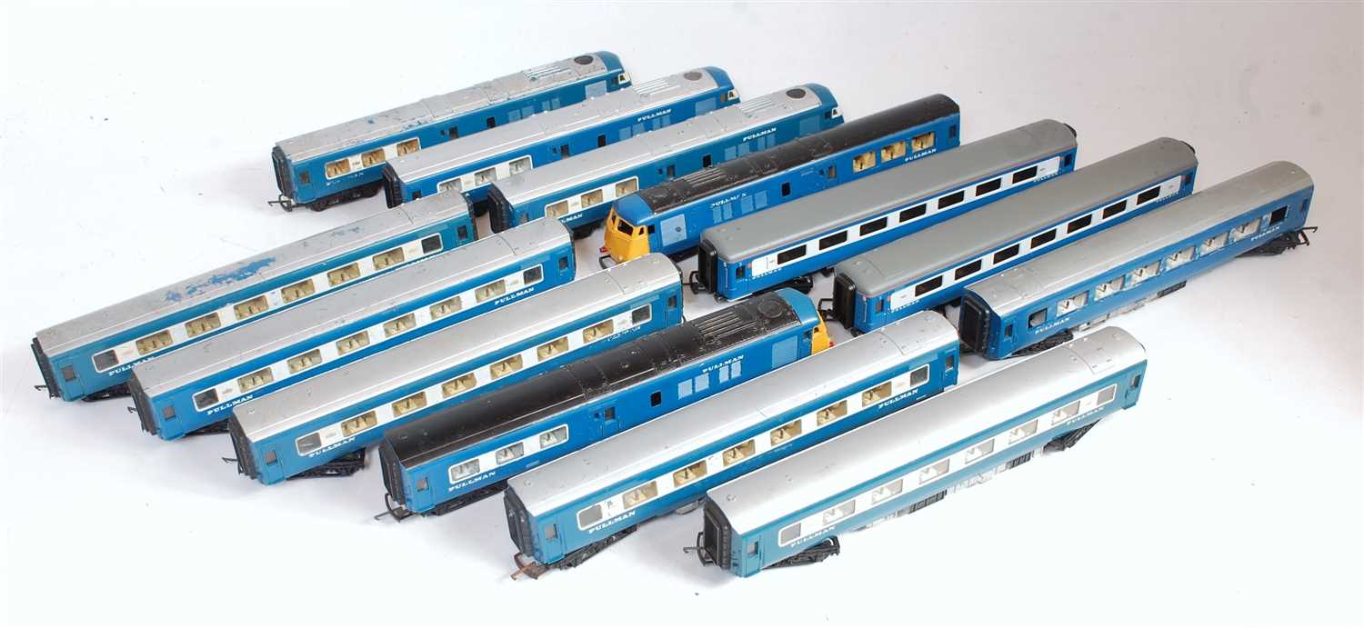 triang hornby blue pullman