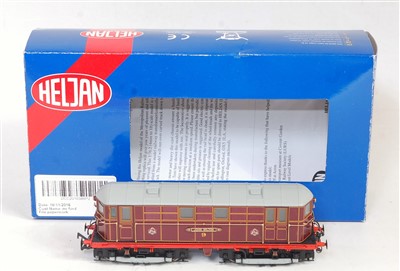 Lot 885 - A Heljan ref 9001 Metropolitan livery electric...