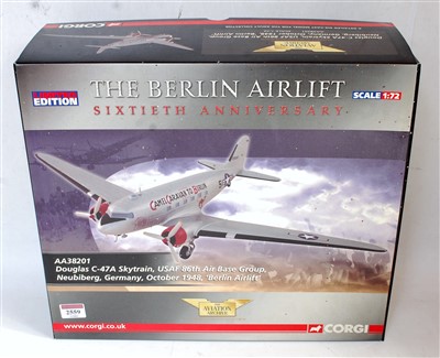 Lot 2559 - A Corgi Aviation Archive 1/72 scale model No....