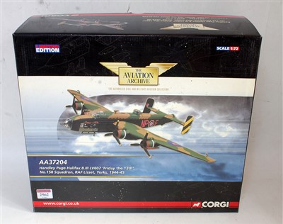 Lot 2562 - A Corgi Aviation Archive 1/72 scale model No....