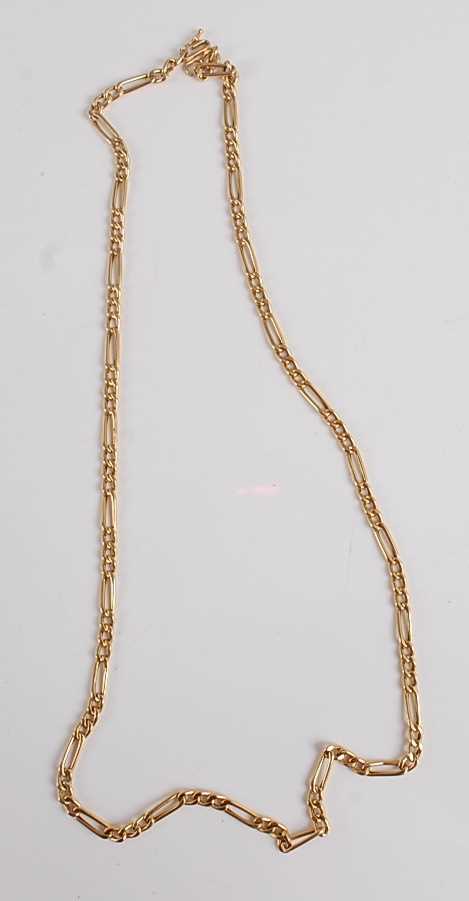 Lot 2511 - A yellow metal fetter and three link neck...