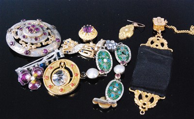 Lot 403 - Assorted paste set costume jewellery...