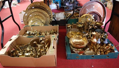 Lot 148 - Four boxes of miscellaneous brassware, to...
