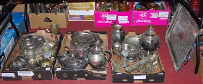 Lot 167 - Three boxes of miscellaneous metalware, to...